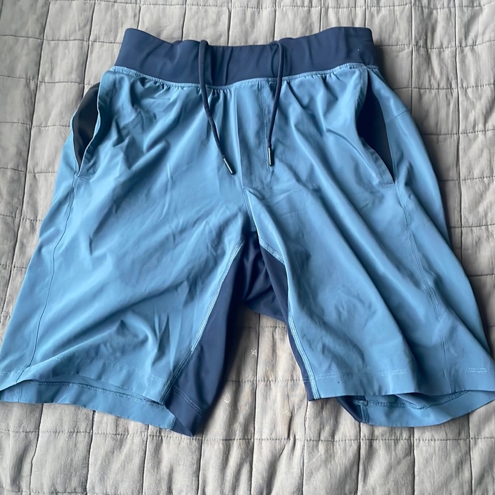 Lululemon inner lining shorts Blue